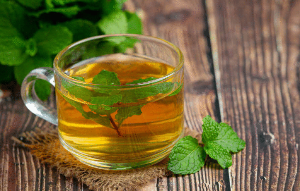 13 Amazing Health Benefits of Drinking Green Tea Daily