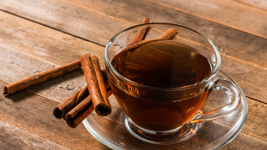 7 Amazing Health Benefits of Drinking Cinnamon (Dalchini) Water Every Morning