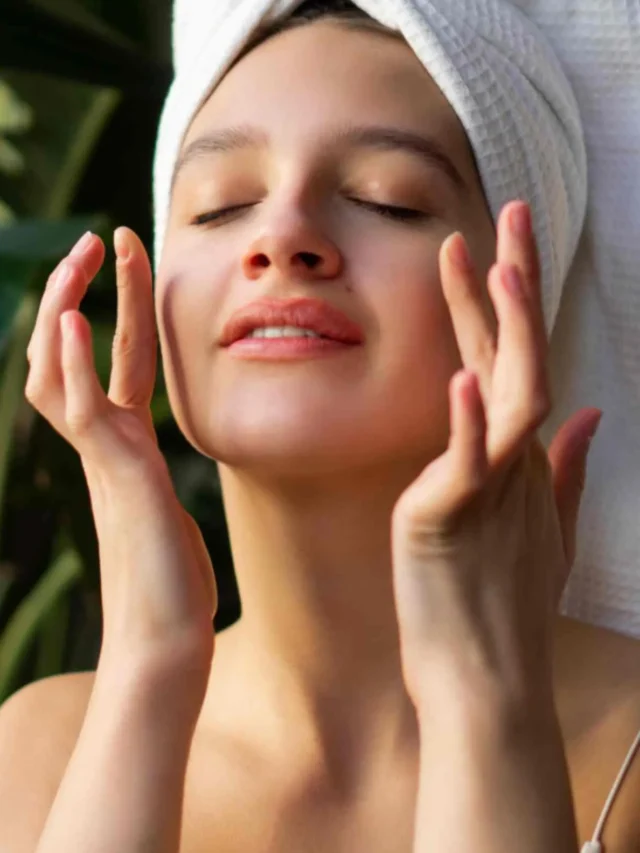 5 Best Ayurvedic Skin Care Tips for the Monsoon Season