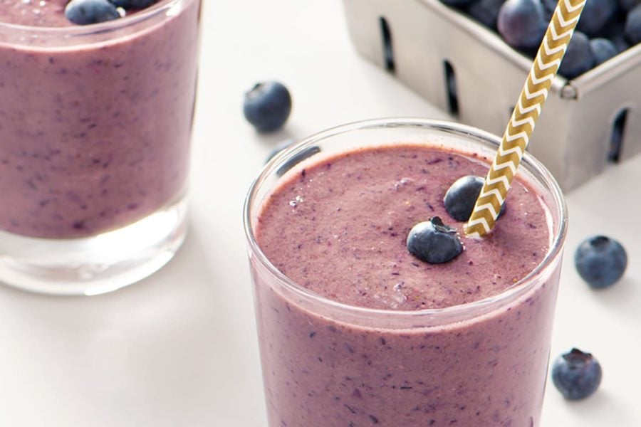 Nutrient-Rich Berry Smoothie Recipe For Working Women!