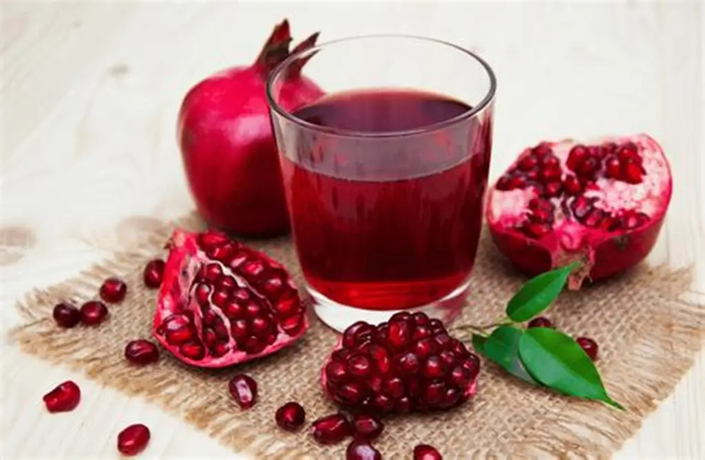 5 Mistakes to Avoid While Eating Pomegranates