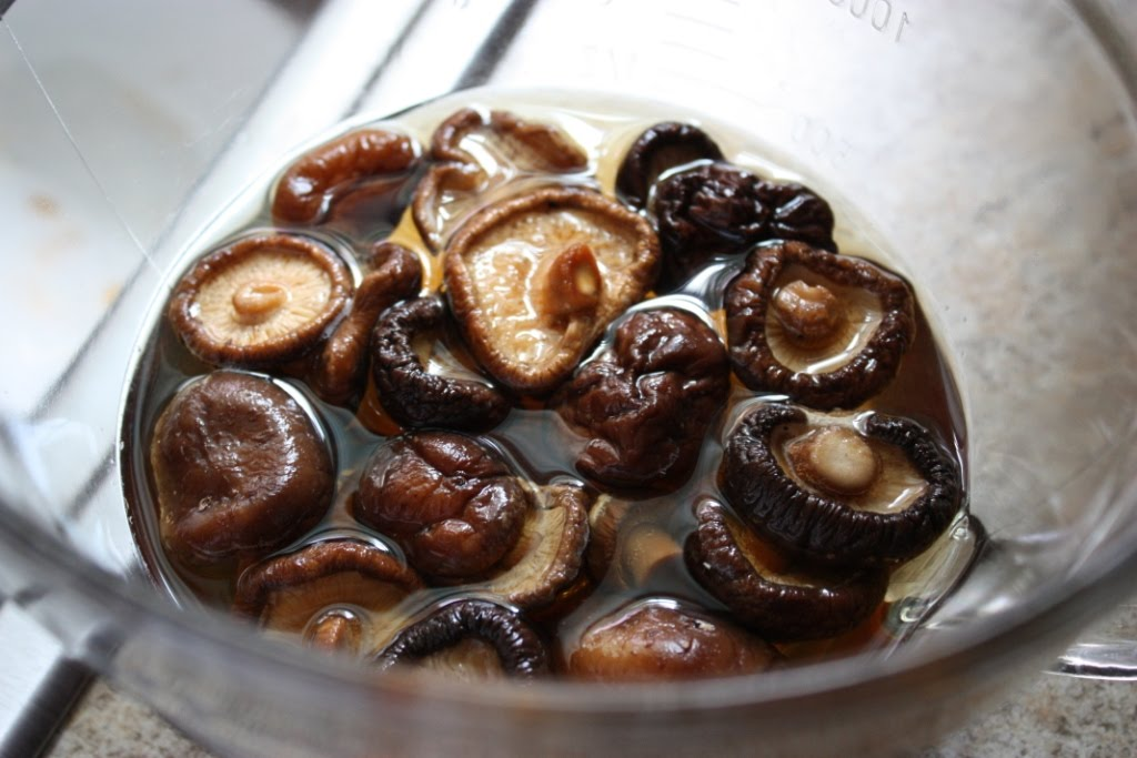 10 Black-Coloured Foods Packed with Amazing Health Benefits